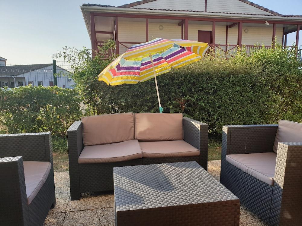 Premiere Classe Niort Est La Creche Exterior foto